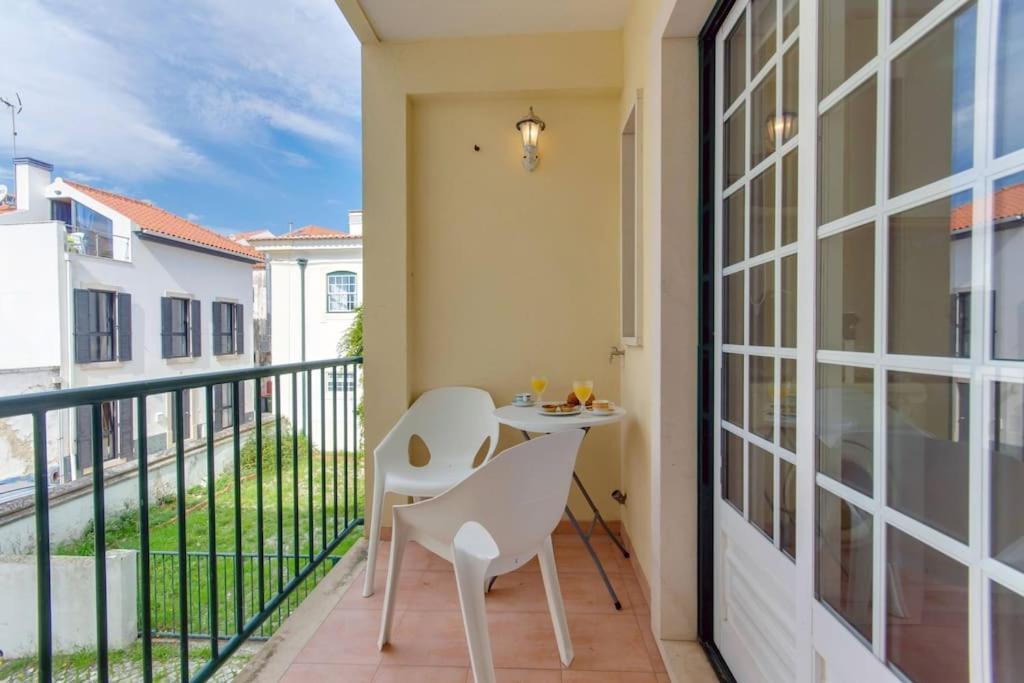 Pe N'Areia Apartman São Martinho do Porto Kültér fotó